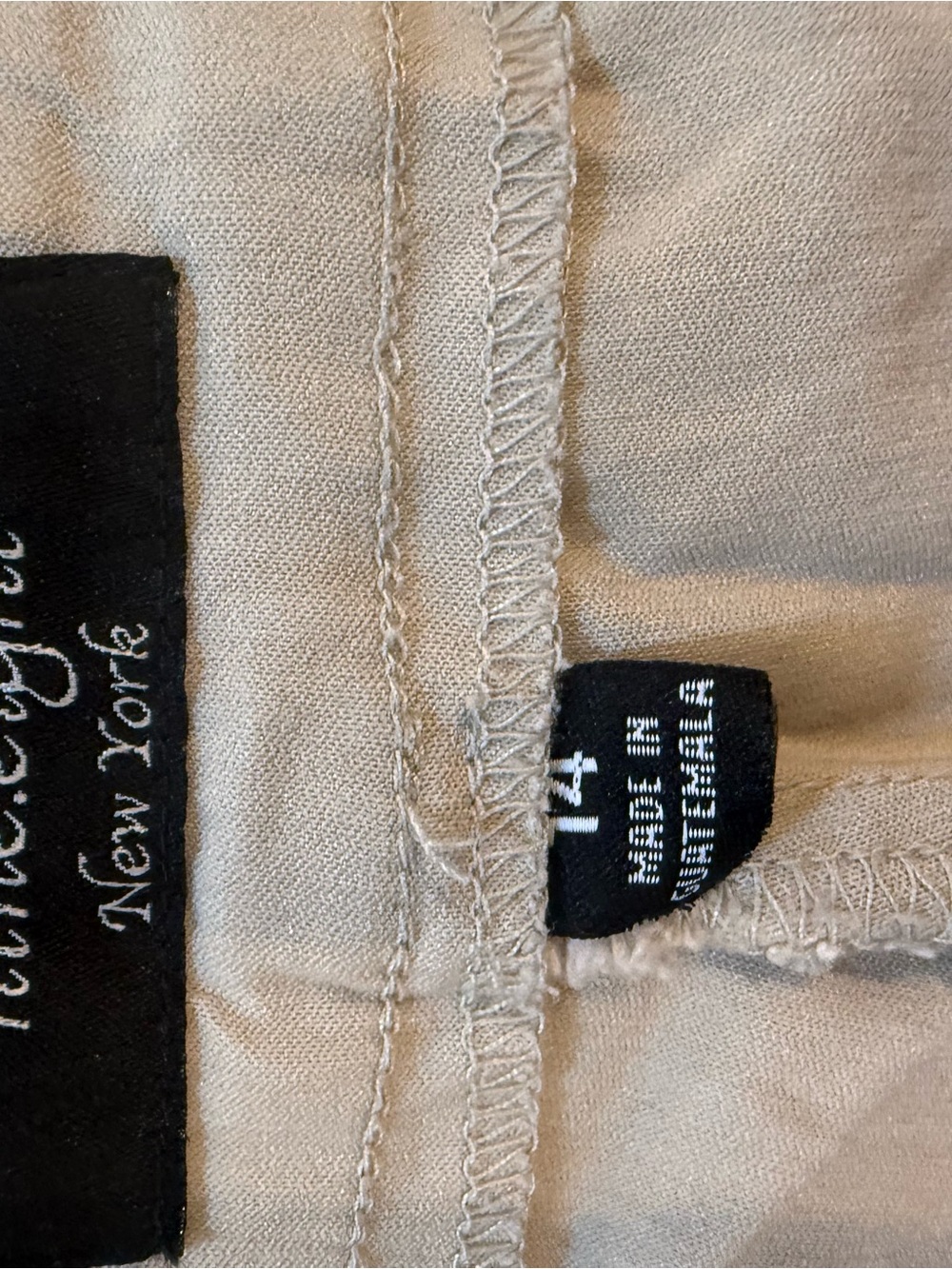 Beige Cropped Pants - Picture 5 of 5